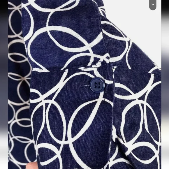 Harve Benard shirt in size XL. - Picture 3 of 4